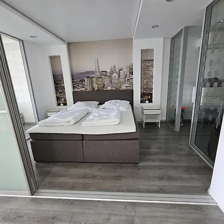Διαμέρισμα Luxurious In *
